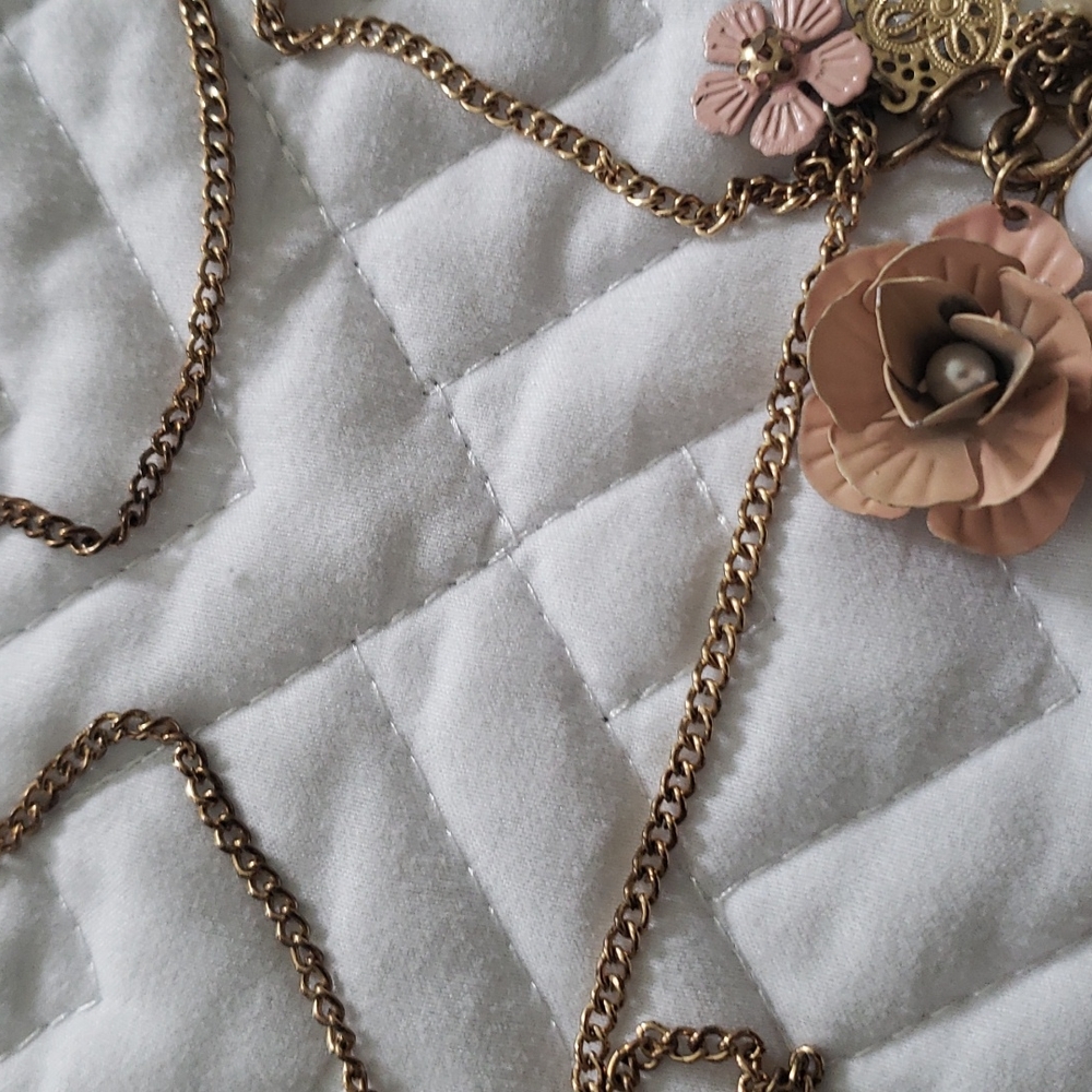 Jewelry - Picture 3 of 3